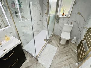 Shower Room - click for photo gallery